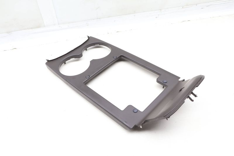 Center Console Trim / Bezel 95B863097 — Used (SKU 640824)