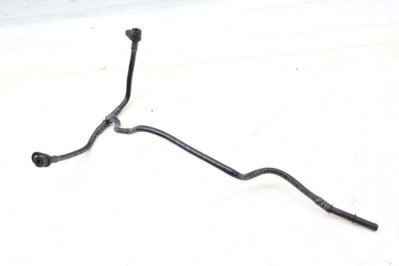 Engine Breather Hose / Line 94610602660 — Used (SKU 730581)