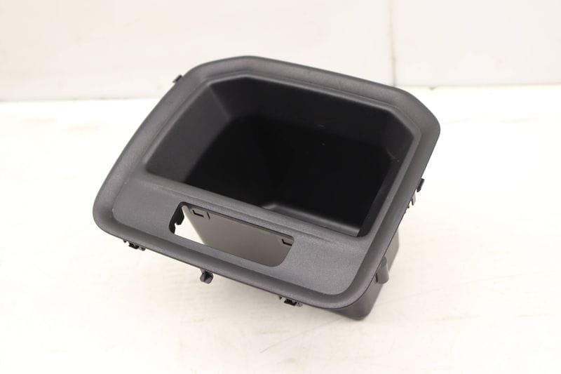 Center Console Storage Bin / Tray 95B864131C — Used (SKU 482250)