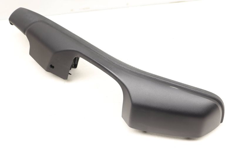 Door Panel Armrest  / Arm Rest 95B867173 — Used (SKU 482221)