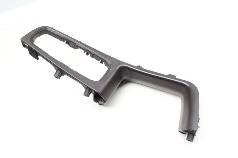 Door Panel Armrest / Switch Trim 95B867151 — Used (SKU 640807)