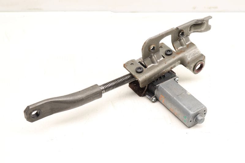 Rear Tilt Seat Motor (HEIGHT) — Used (SKU 487485)