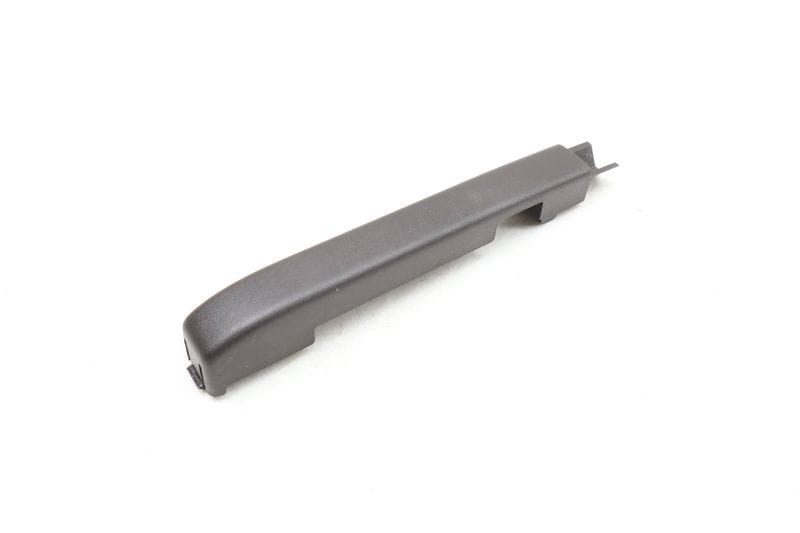 Seat Rail Cap / Cover 7P5882466 — Used (SKU 640932)