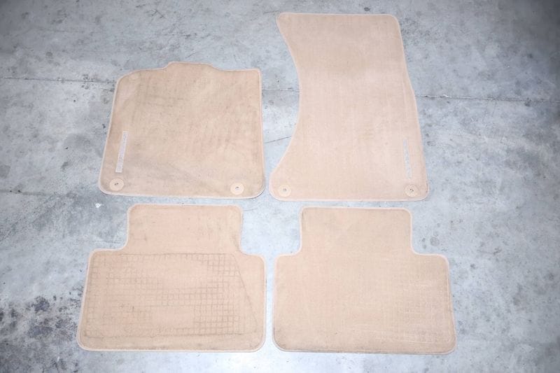 Carpet Floor Mat Set (PORSCHE) — Used (SKU 657648)