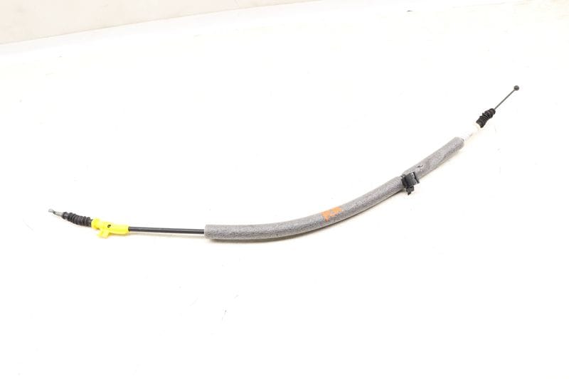 Exterior Door Handle Bowden Cable 95B837017 — Used (SKU 537551)