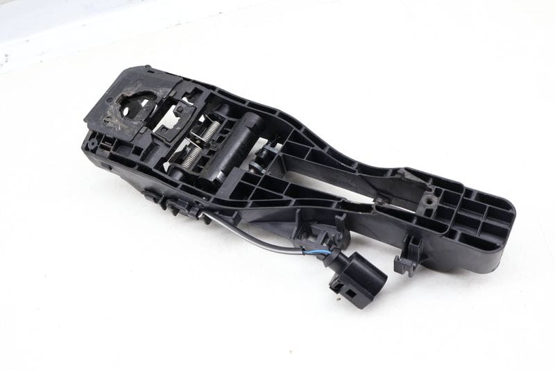 Exterior Door Handle Bracket 95B839886C — Used (SKU 657352)