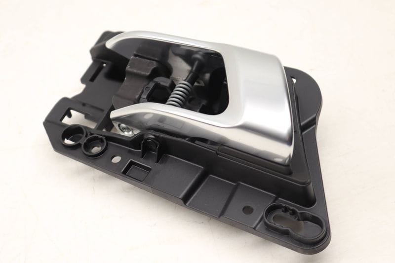 Interior Door Handle 95B837020 — Used (SKU 482268)