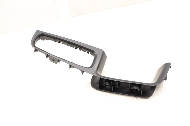 Door Panel Armrest / Switch Trim 95B867152 — Used (SKU 537601)