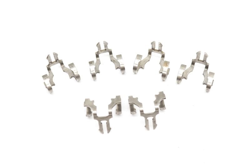 Fuel Injector Clip Set (6) 94611022860 — Used (SKU 503934)