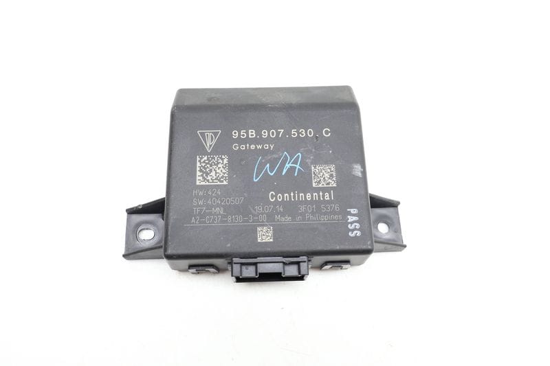 Gateway Control Module 95B907530C — Used (SKU 657405)