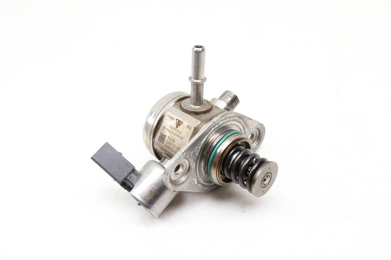 High Pressure Fuel Pump / Hpfp 94611031561 — Used (SKU 657516)