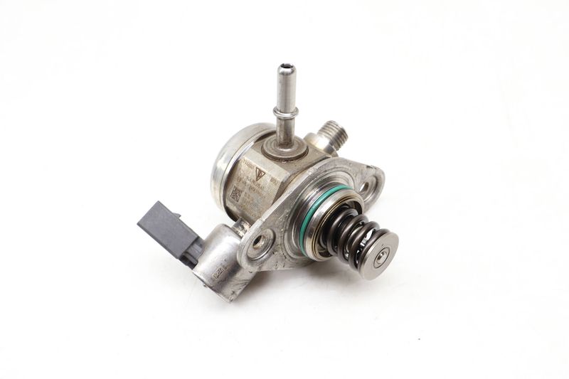 High Pressure Fuel Pump / Hpfp 94611031561 — Used (SKU 657517)