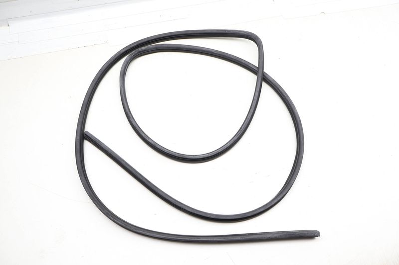 Inner Sun Roof Seal / Weather Stripping 95B877439 — Used (SKU 730503)