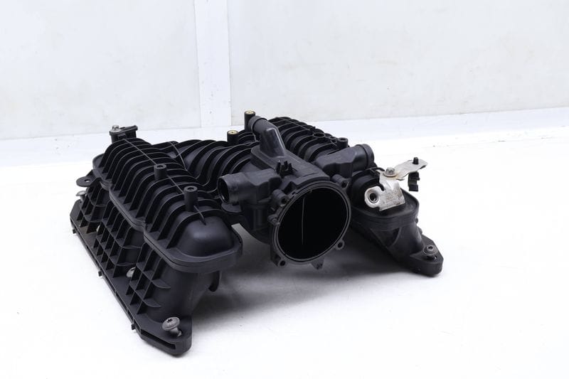 Intake Manifold 94611001663 — Used (SKU 640704)