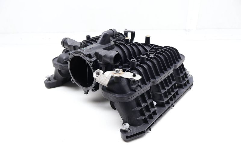 Intake Manifold 94611001663 — Used (SKU 730381)