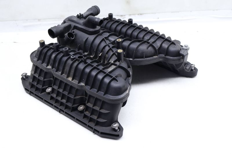 Intake Manifold 94611001664 — Used (SKU 657364)