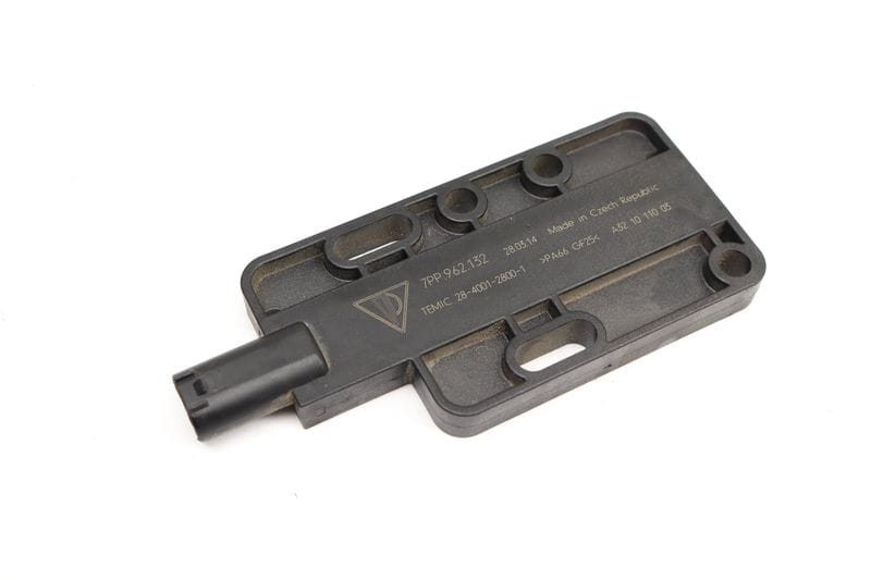 Kessy / Keyless Entry Antenna 7PP962132 — Used (SKU 537724)