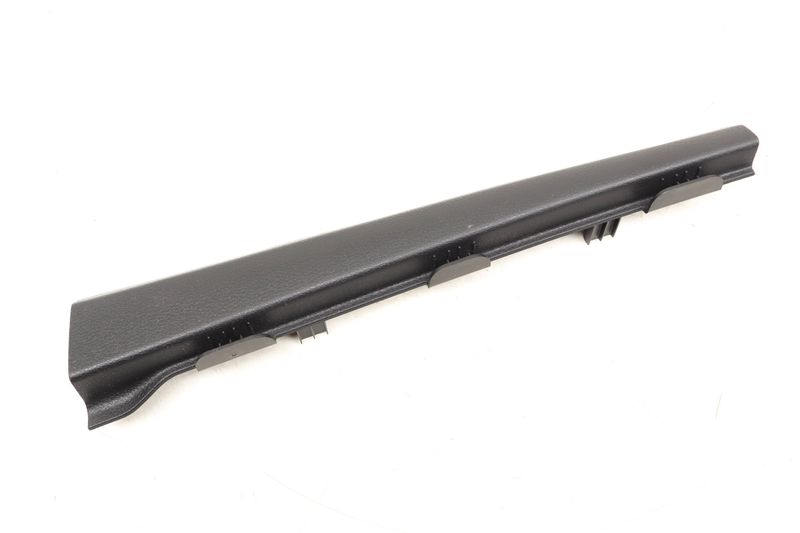 A Pillar Trim (CENTER) 95B868239 — Used (SKU 537669)