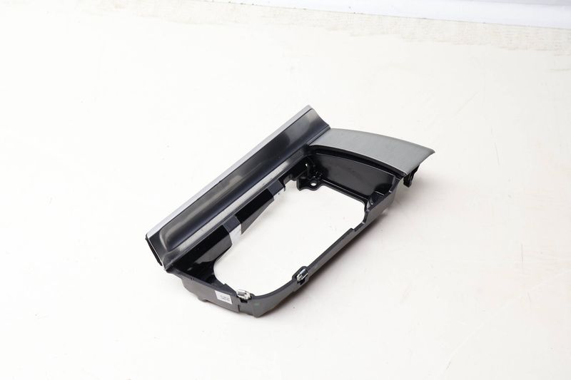 Dash Trim / Bezel 95B857189L — Used (SKU 640847)