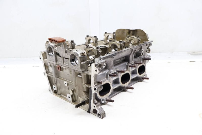 Engine Cylinder Head (CYL 4-6) 946104106AR — Used (SKU 647724)