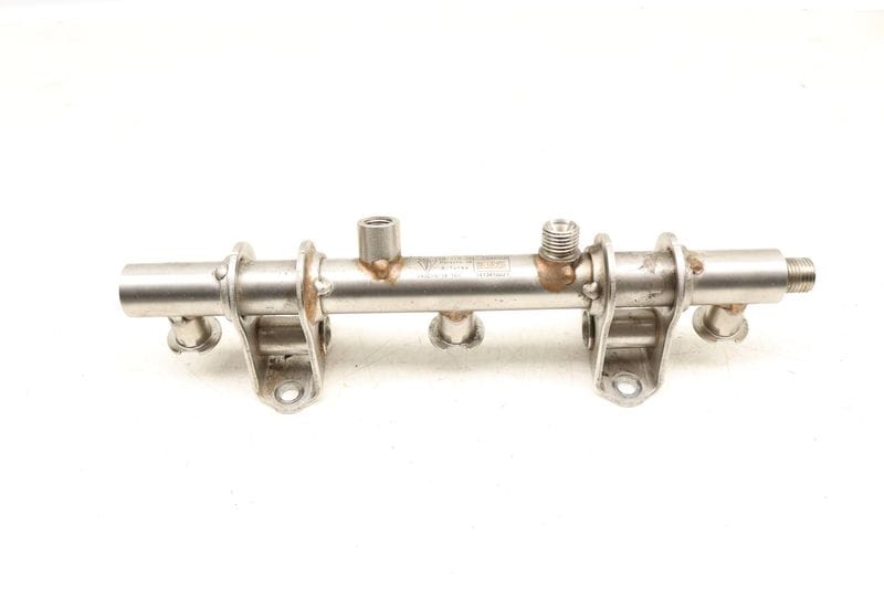 Fuel Rail 94611011800 — Used (SKU 537767)