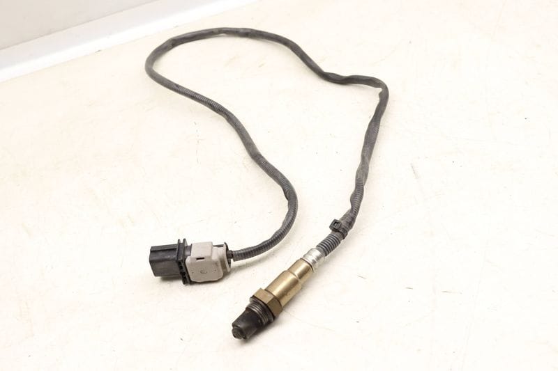 O2 / Oxygen Sensor (PRE Cat / UPSTREAM) 95B906203 — Used (SKU 537934)
