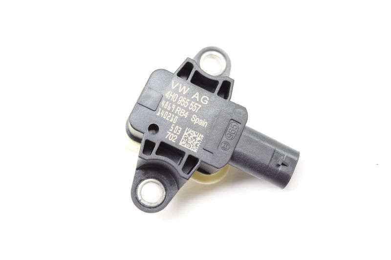 Center Impact / Crash Sensor 4H0955557 — Used (SKU 503501)