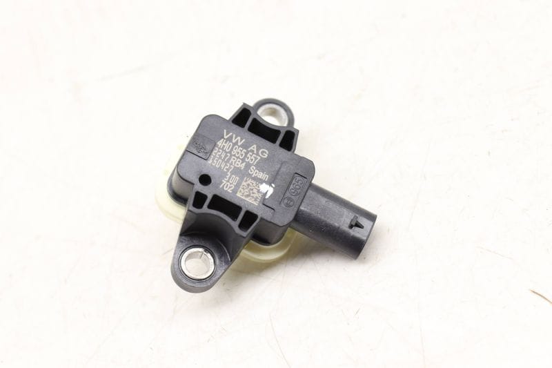 Center Impact / Crash Sensor 4H0955557 — Used (SKU 508928)