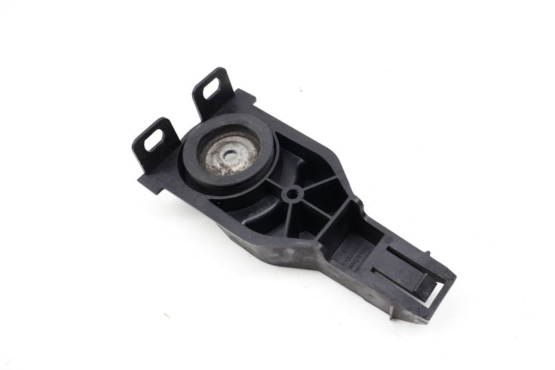 Lower Radiator Bracket 95B121093A — Used (SKU 730312)