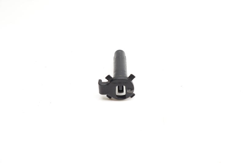Radiator Mount Bolt / Pin WHT001506A — Used (SKU 730278)