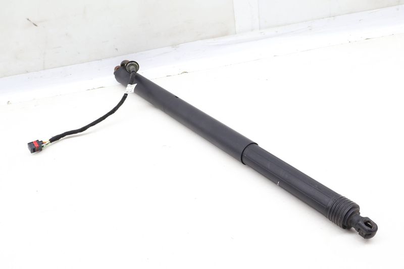 Trunk Hatch Strut / Shock 95B827851A — Used (SKU 640906)