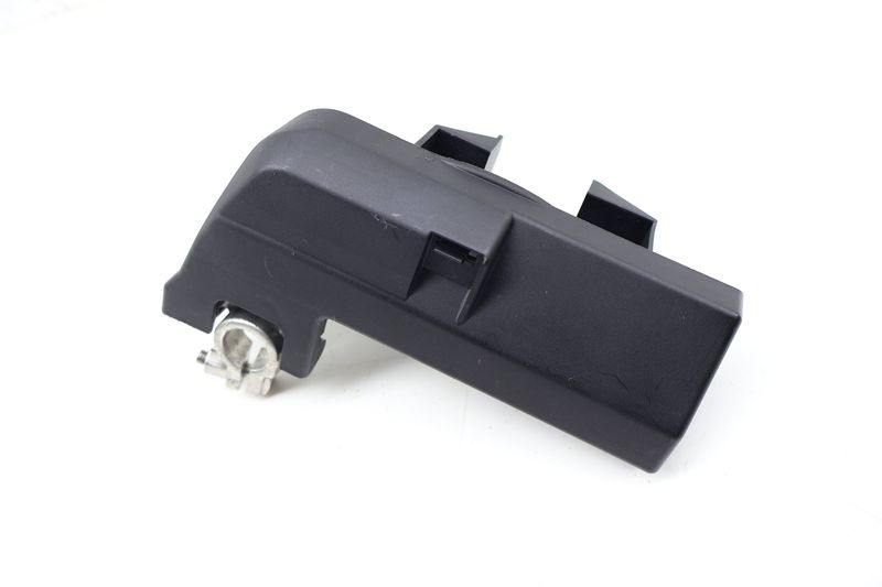 Positive Battery Connector 8J0915459 — Used (SKU 710685)