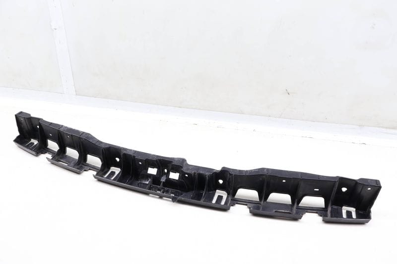 Center Bumper Mount / Bracket 95B807863 — Used (SKU 640901)