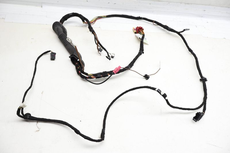 Hatch / Trunk Lid Wiring Harness 95B971148A — Used (SKU 730667)