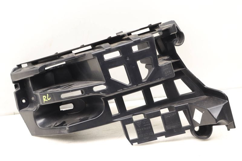 Bumper Mount Bracket 95B807571 — Used (SKU 482364)