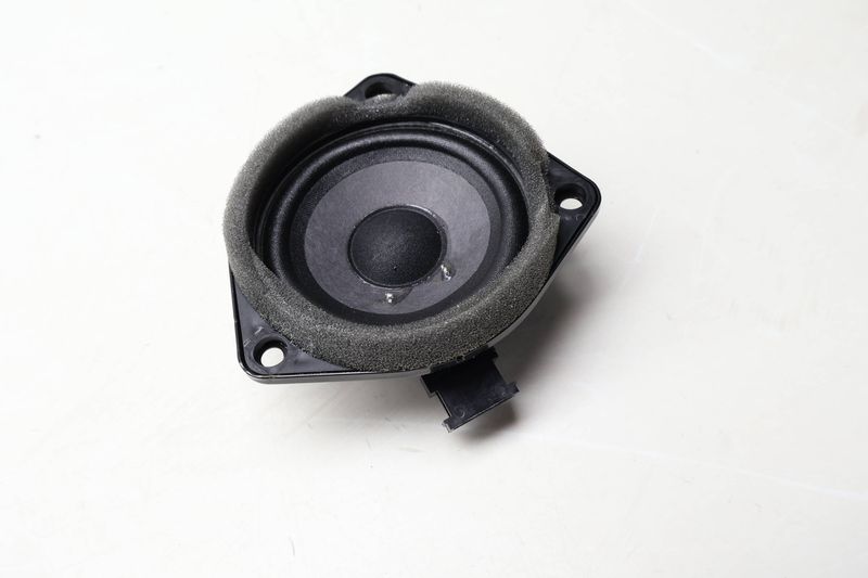 D Pillar Speaker (BOSE) 7PP035416B — Used (SKU 640869)