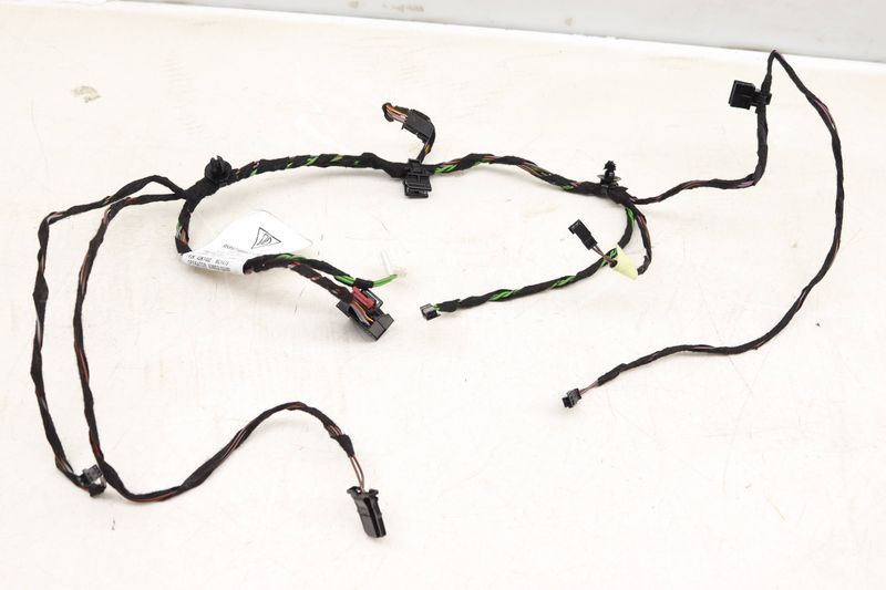 Door Panel Wiring Harness 95B971693G — Used (SKU 509429)