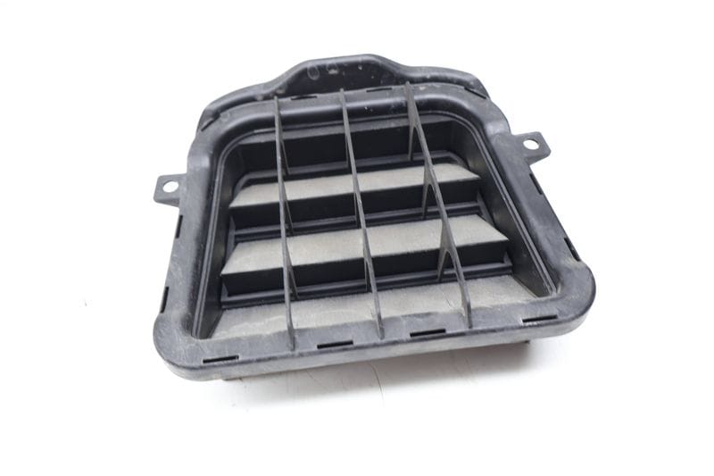 Quarter Panel Vent Insert 8K0819181B — Used (SKU 730368)