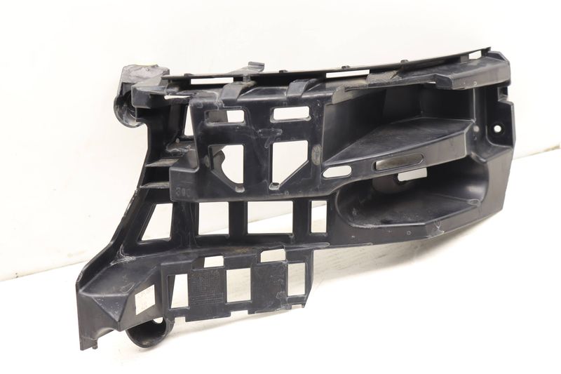 Bumper Mount Bracket 95B807572 — Used (SKU 482365)