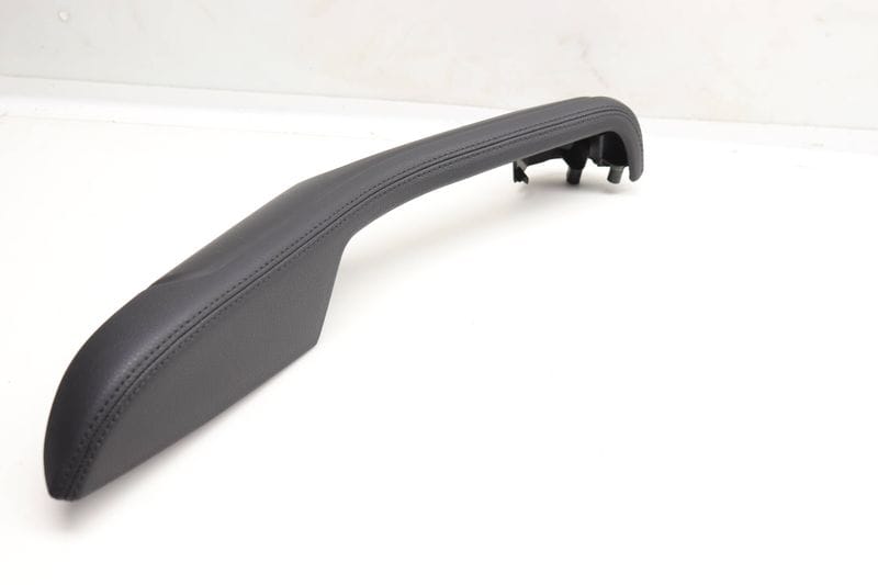 Door Panel Armrest / Arm Rest 95B867374 — Used (SKU 576021)