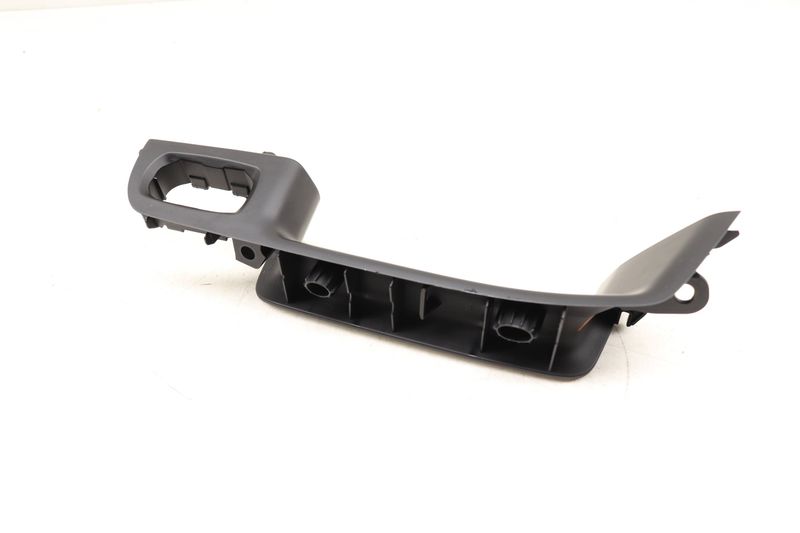 Door Panel Armrest / Switch Trim 95B867162 — Used (SKU 537603)