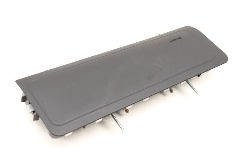 Dash Knee Airbag / Air Bag 95B880842 — Used (SKU 487442)