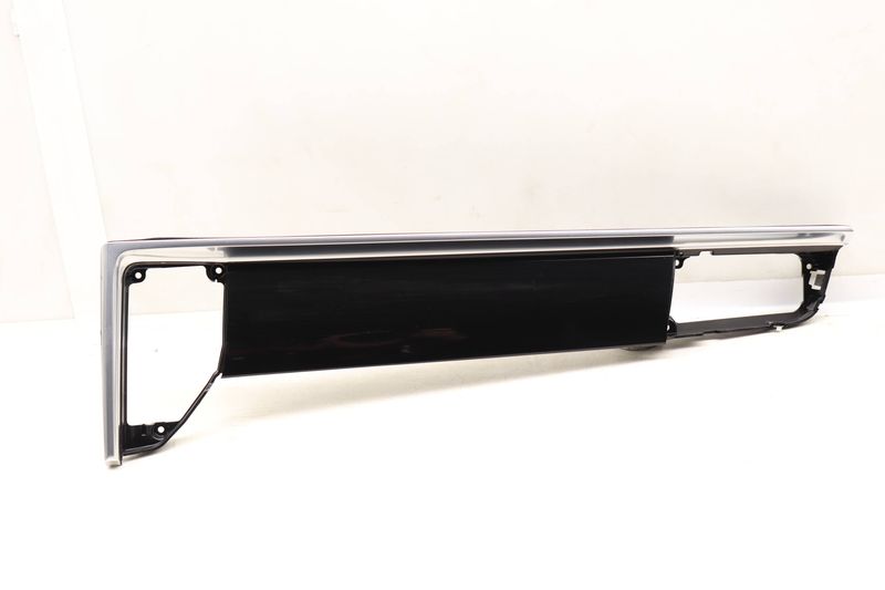 Dash Trim / Bezel 95B857224M — Used (SKU 537615)