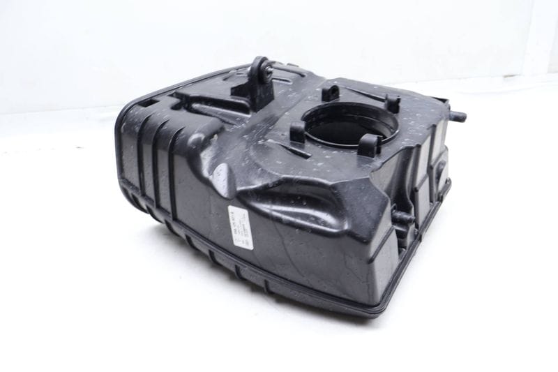 Engine Air Filter Housing / Box 95B129607B — Used (SKU 657543)