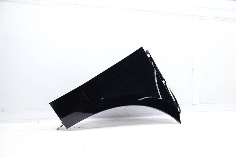 Fender Panel (LOWER) 95B821106 — Used (SKU 730498)