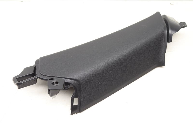 Upper C Pillar Trim / Panel 95B867288 — Used (SKU 503692)