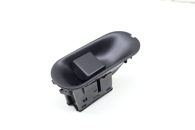 Steering Column Adjustment Switch 7PP953519E — Used (SKU 710714)