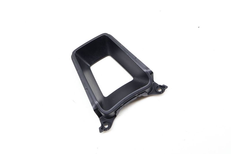 Steering Wheel Trim (FRONT LOWER) 95B419938 — Used (SKU 640936)