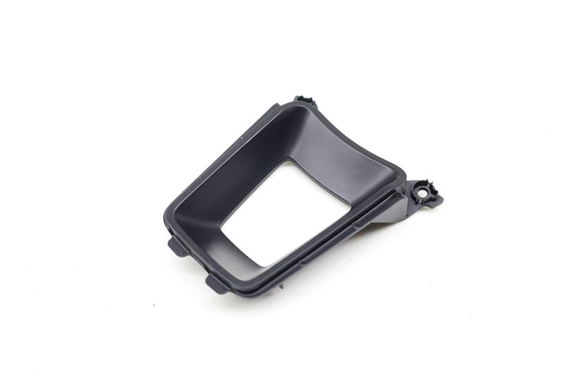 Steering Wheel Trim (FRONT LOWER) 95B419938 — Used (SKU 710758)