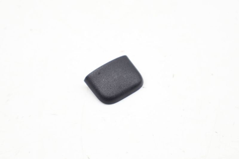 Sun Visor Cover / Cap 5G0858133A — Used (SKU 730694)